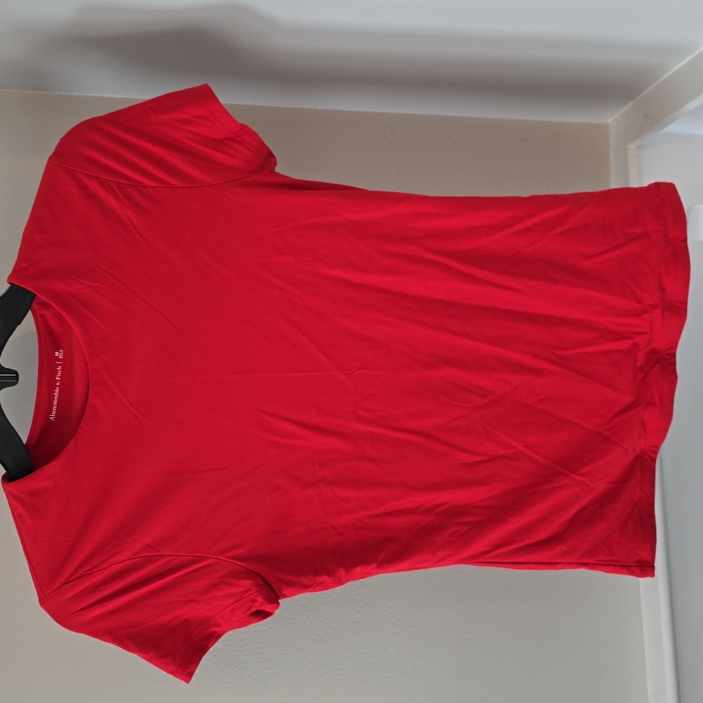 AF fitted red tee